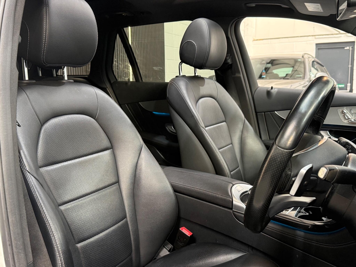 Used Mercedes-Benz GLC 2016 for sale - 77942356: Photo 11