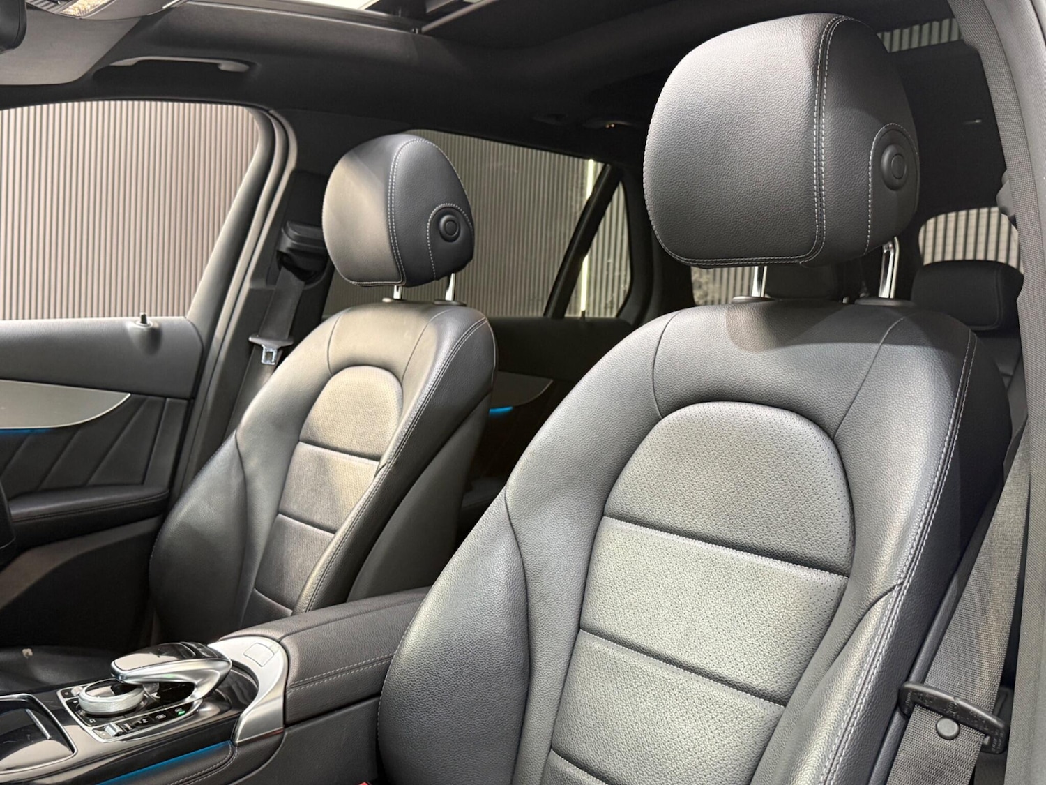 Used Mercedes-Benz GLC 2016 for sale - 77942356: Photo 13