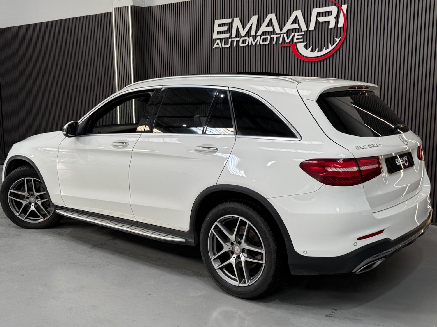 Used Mercedes-Benz GLC 2016 for sale - 77942356: Photo 2