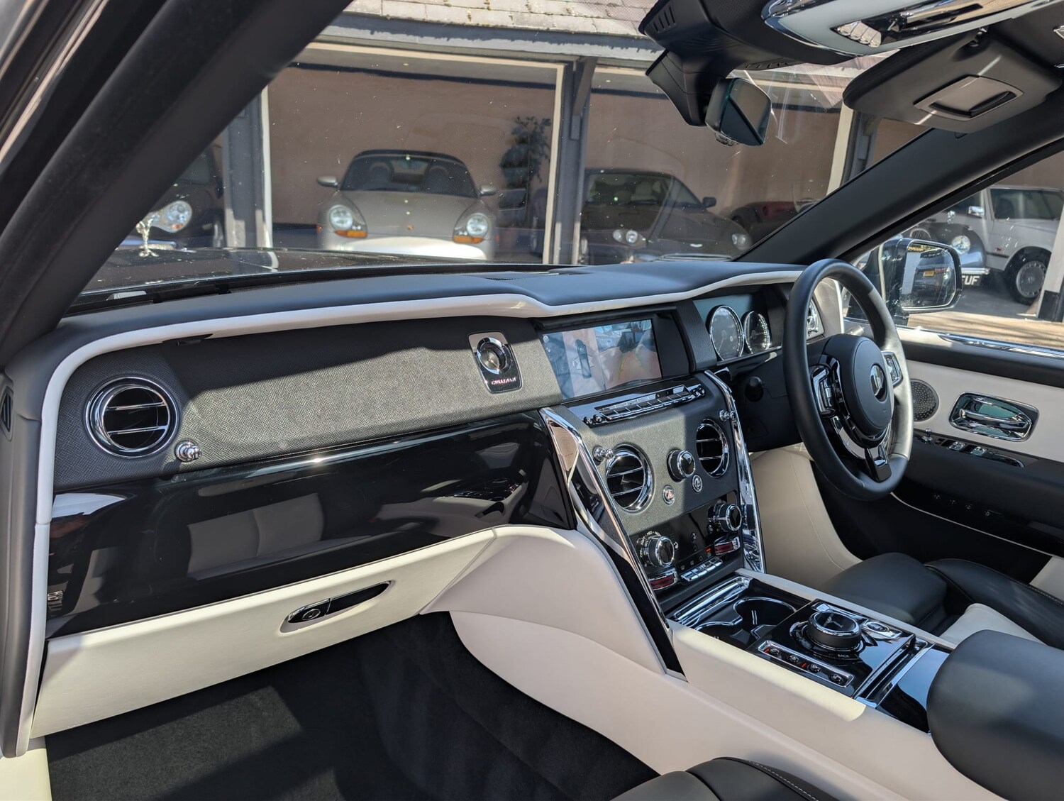 Used Rolls-Royce Cullinan 2022 for sale - 77976155: Photo 10