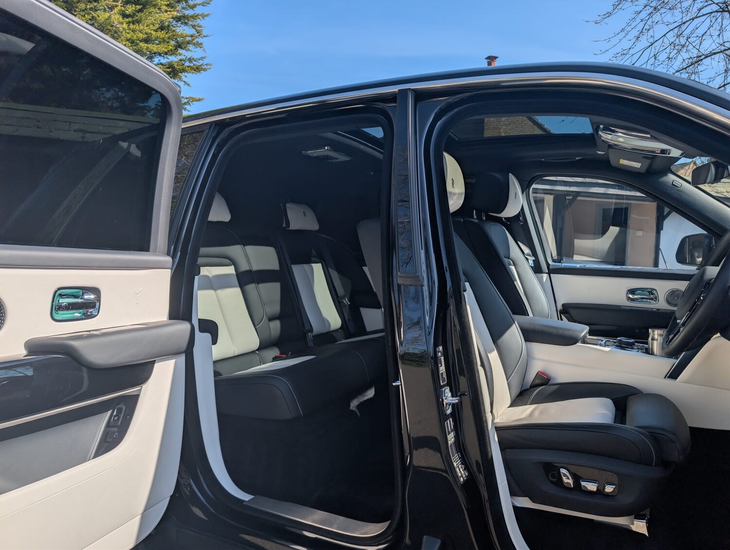 Used Rolls-Royce Cullinan 2022 for sale - 77976155: Photo 18