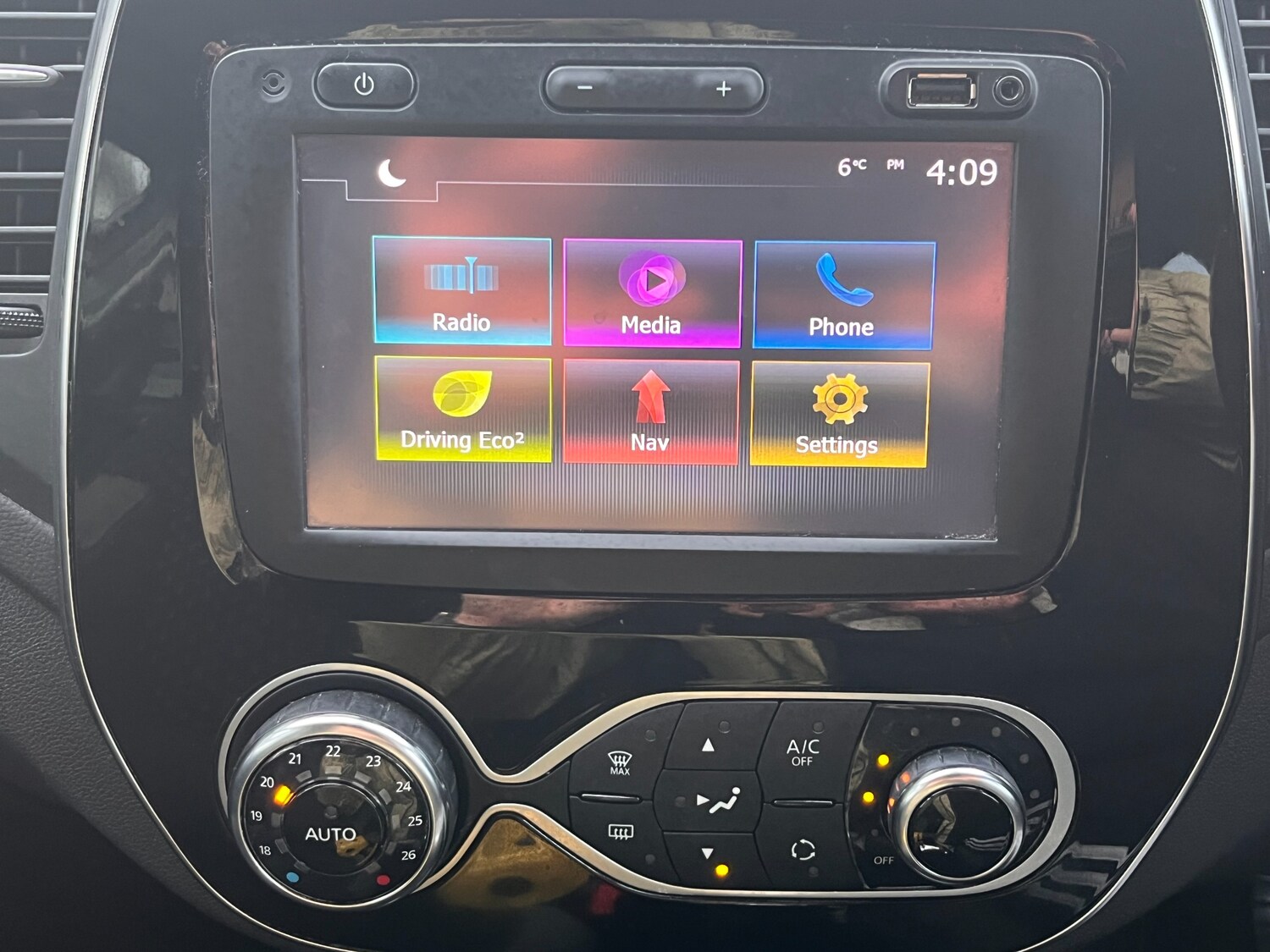 Used Renault Captur 2018 for sale - 78060783: Photo 24