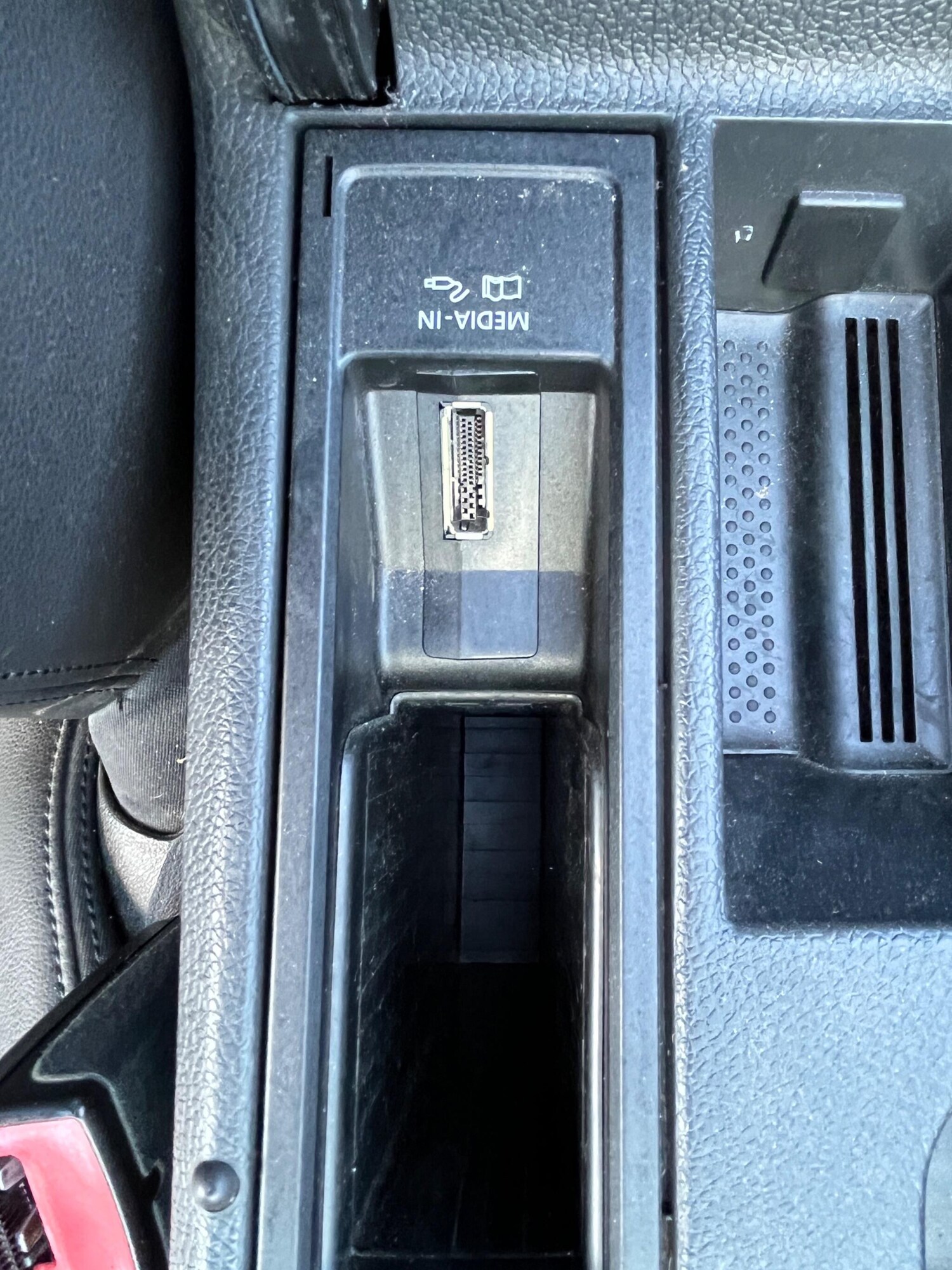 Used Volkswagen Golf 2012 for sale - 77805055: Photo 9