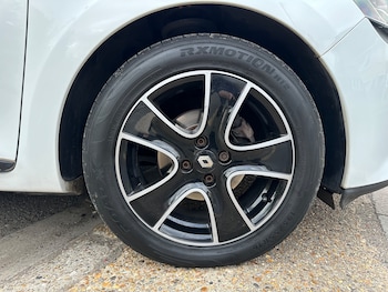 Used Renault Clio 2015 for sale - 78267946: Photo