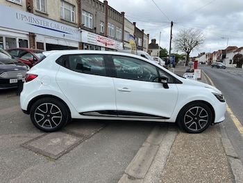Used Renault Clio 2015 for sale - 78267946: Photo