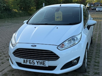 Used Ford Fiesta 2015 for sale - 78758619: Photo