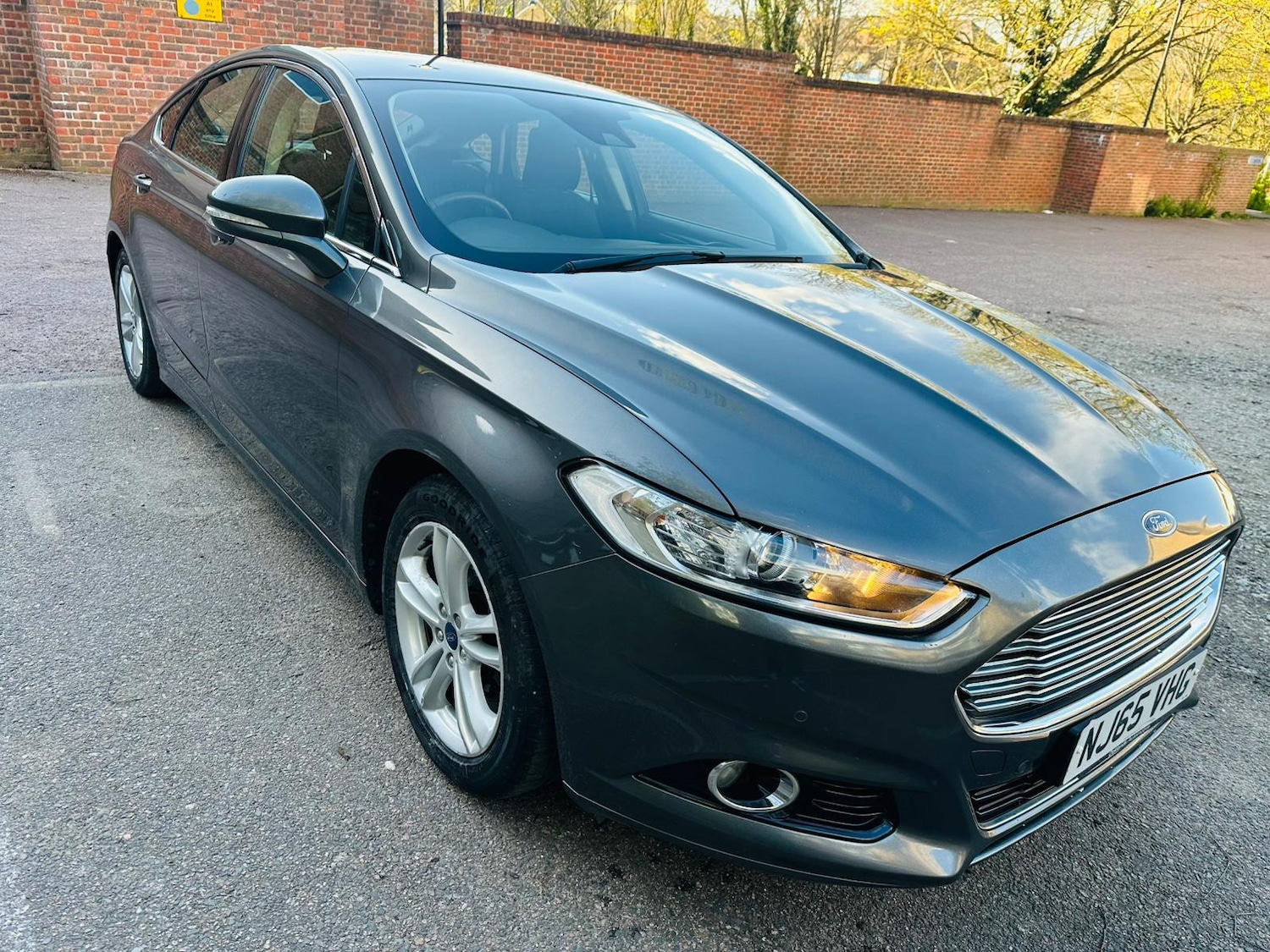 Used Ford Mondeo 2015 for sale - 78062123: Photo 2