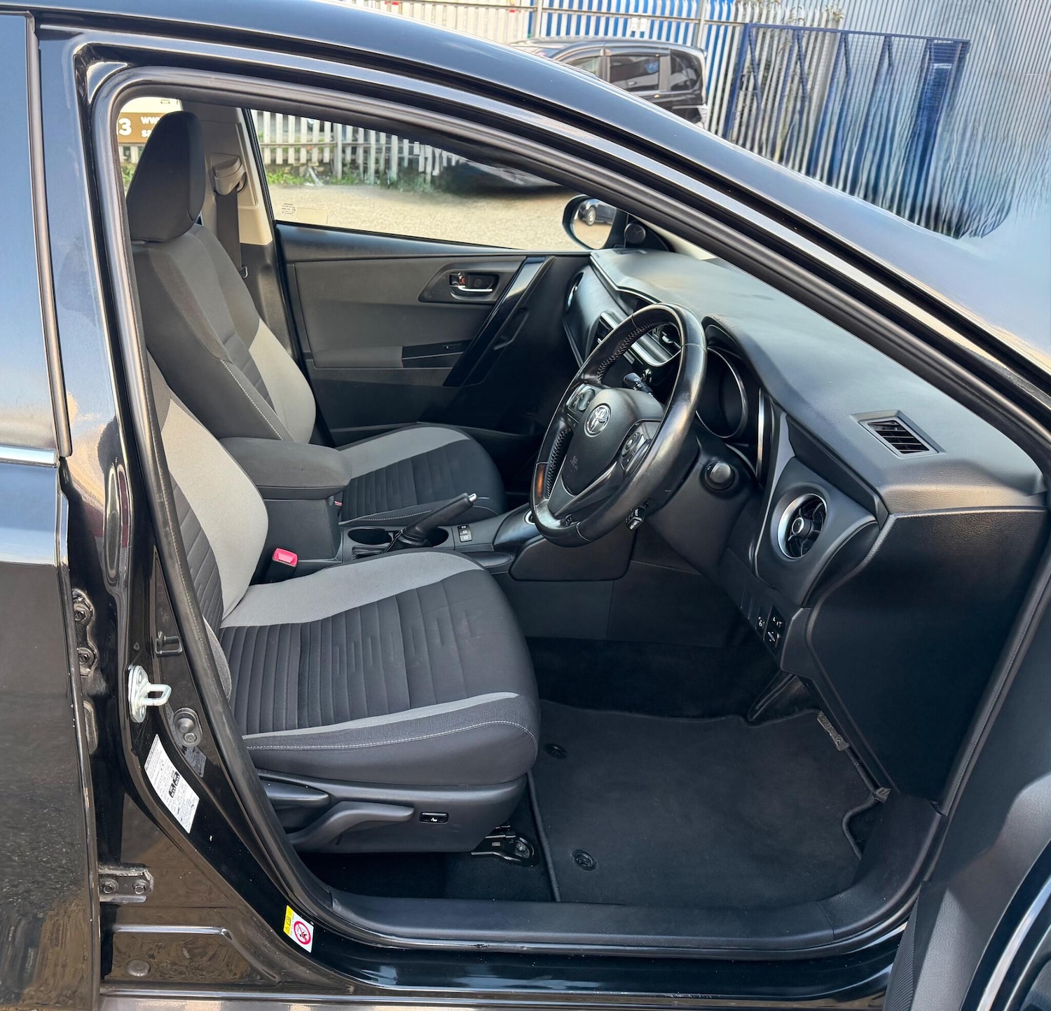 Used Toyota Auris 2016 for sale - 78001945: Photo 1