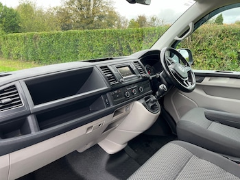 Used Volkswagen Transporter 2016 for sale - 78868766: Photo