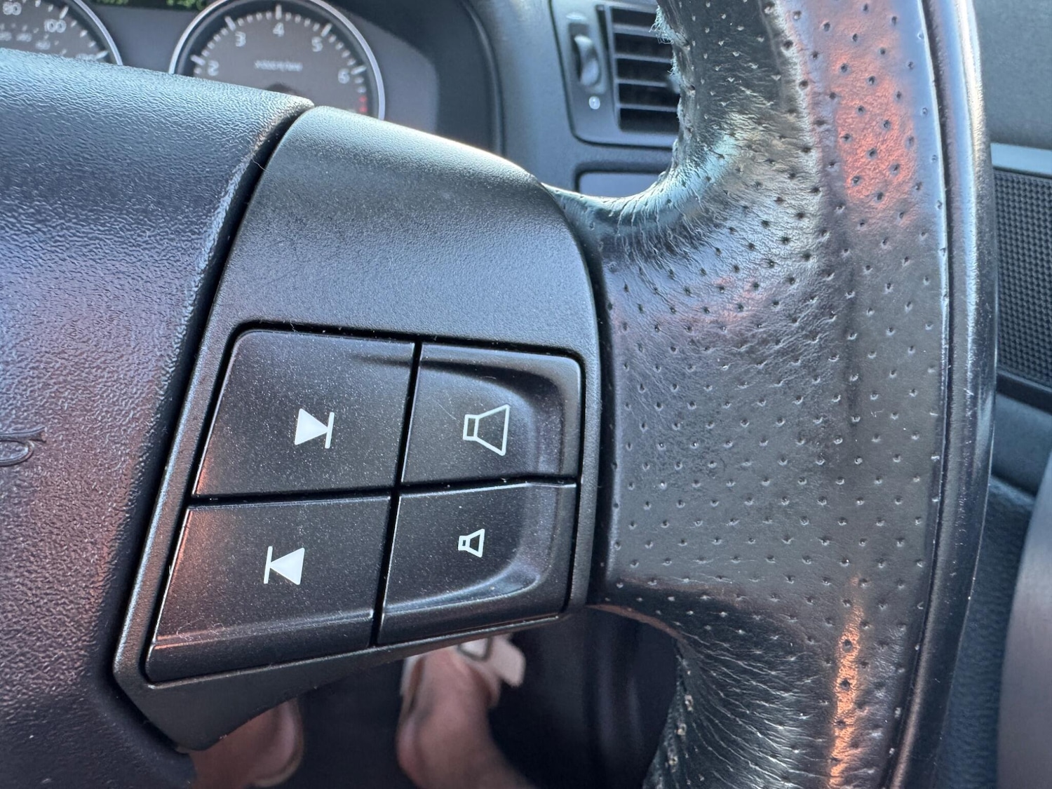 Used Volvo C70 2008 for sale - 77997742: Photo 25