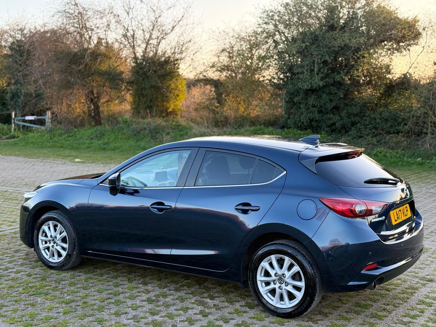 Used Mazda Mazda3 2017 for sale - 78029172: Photo 10