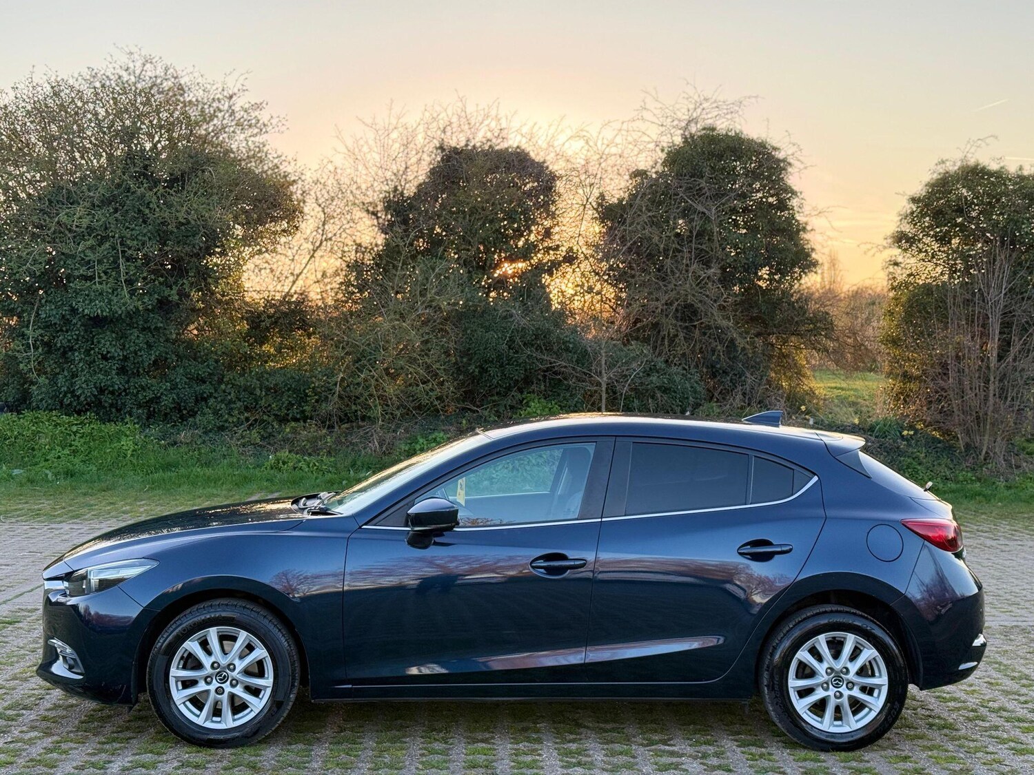 Used Mazda Mazda3 2017 for sale - 78029172: Photo 9