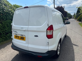 Used Ford Transit Courier 2021 for sale - 78521150: Photo