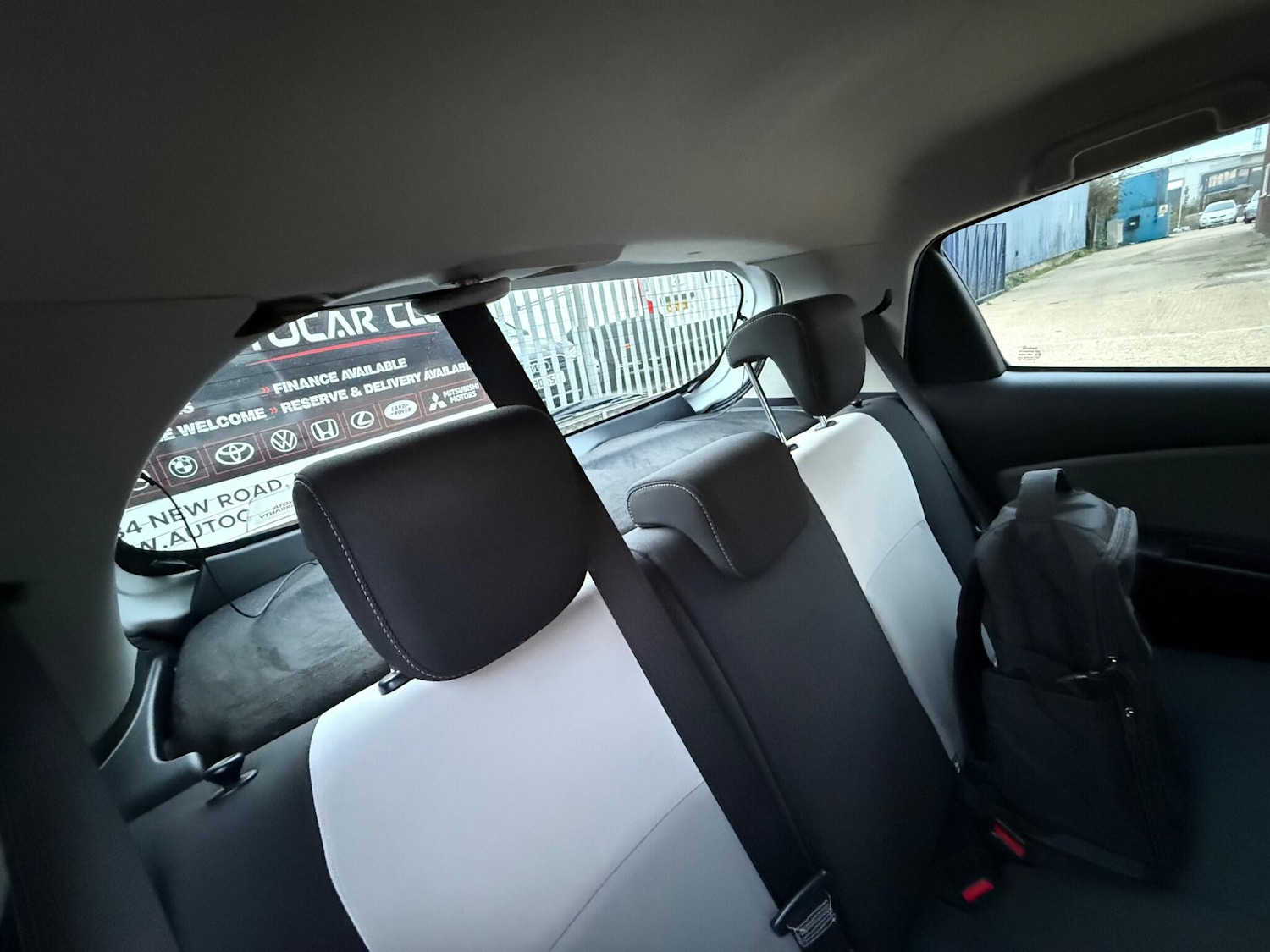 Used Toyota Yaris 2017 for sale - 78001960: Photo 23