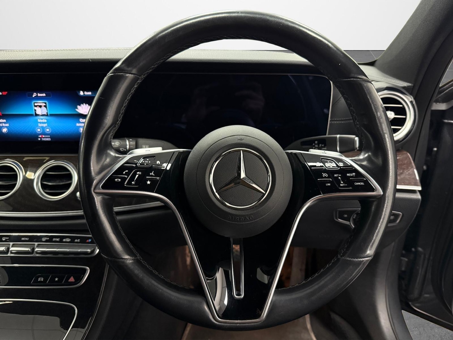 Used Mercedes-Benz E Class for sale - 77762473: Photo 11