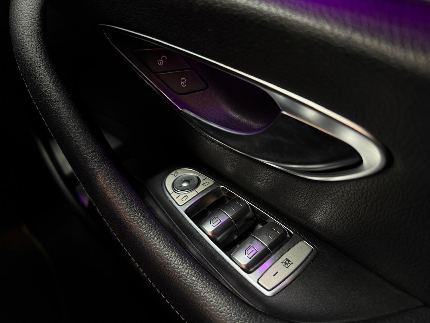 Used Mercedes-Benz E Class for sale - 77762473: Photo 21