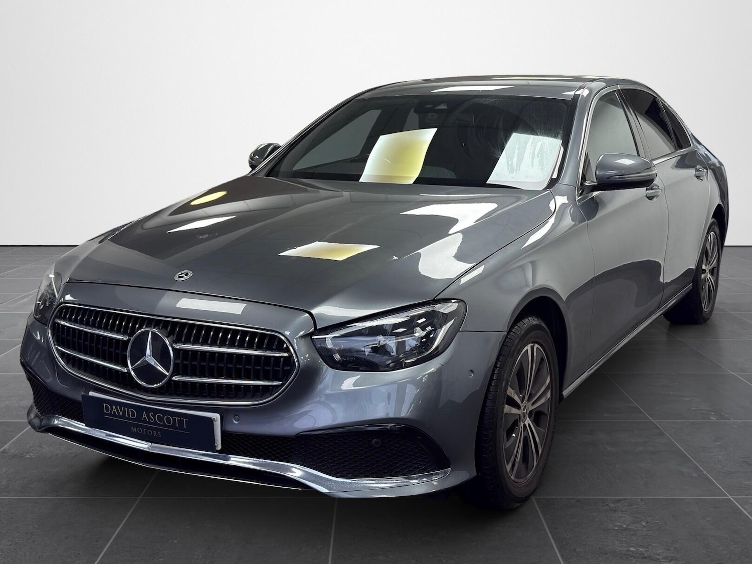 Used Mercedes-Benz E Class for sale - 77762473: Photo 4