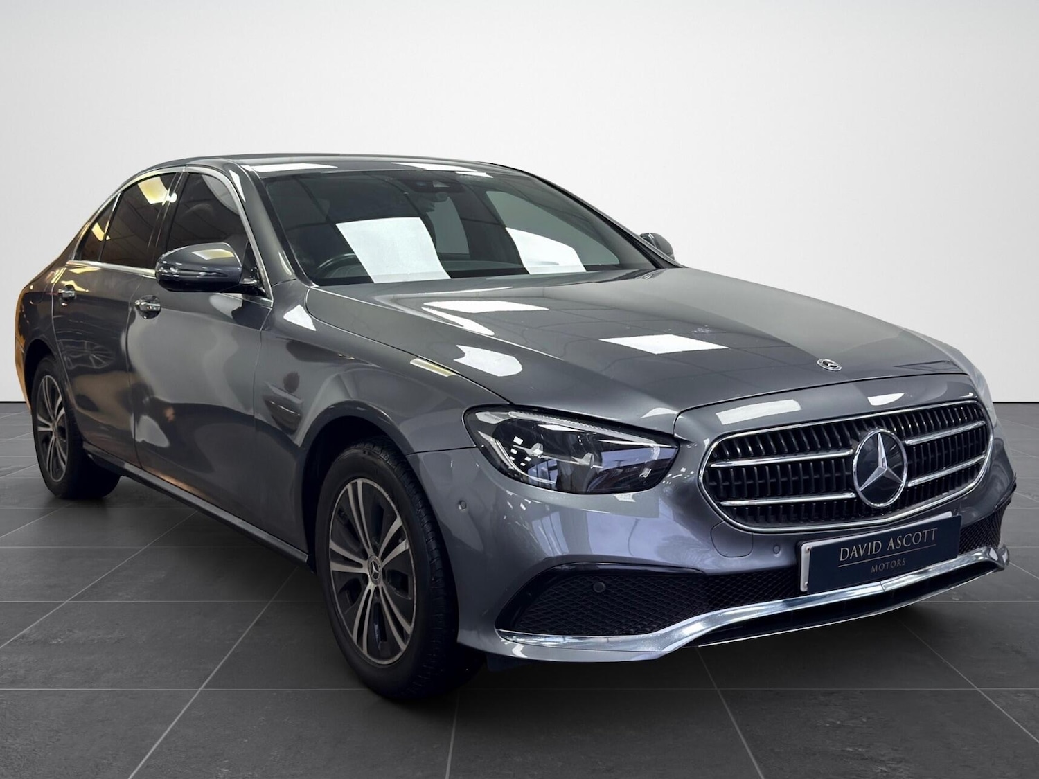 Used Mercedes-Benz E Class for sale - 77762473: Photo 5