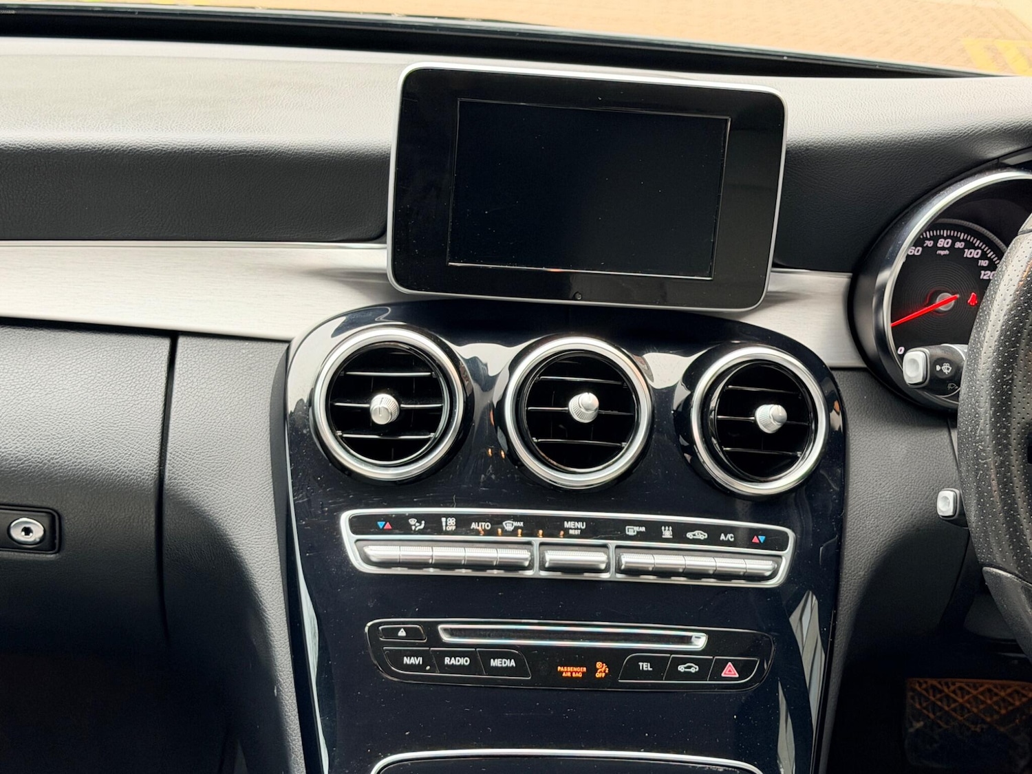 Used Mercedes-Benz C Class 2018 for sale - 78201624: Photo 13