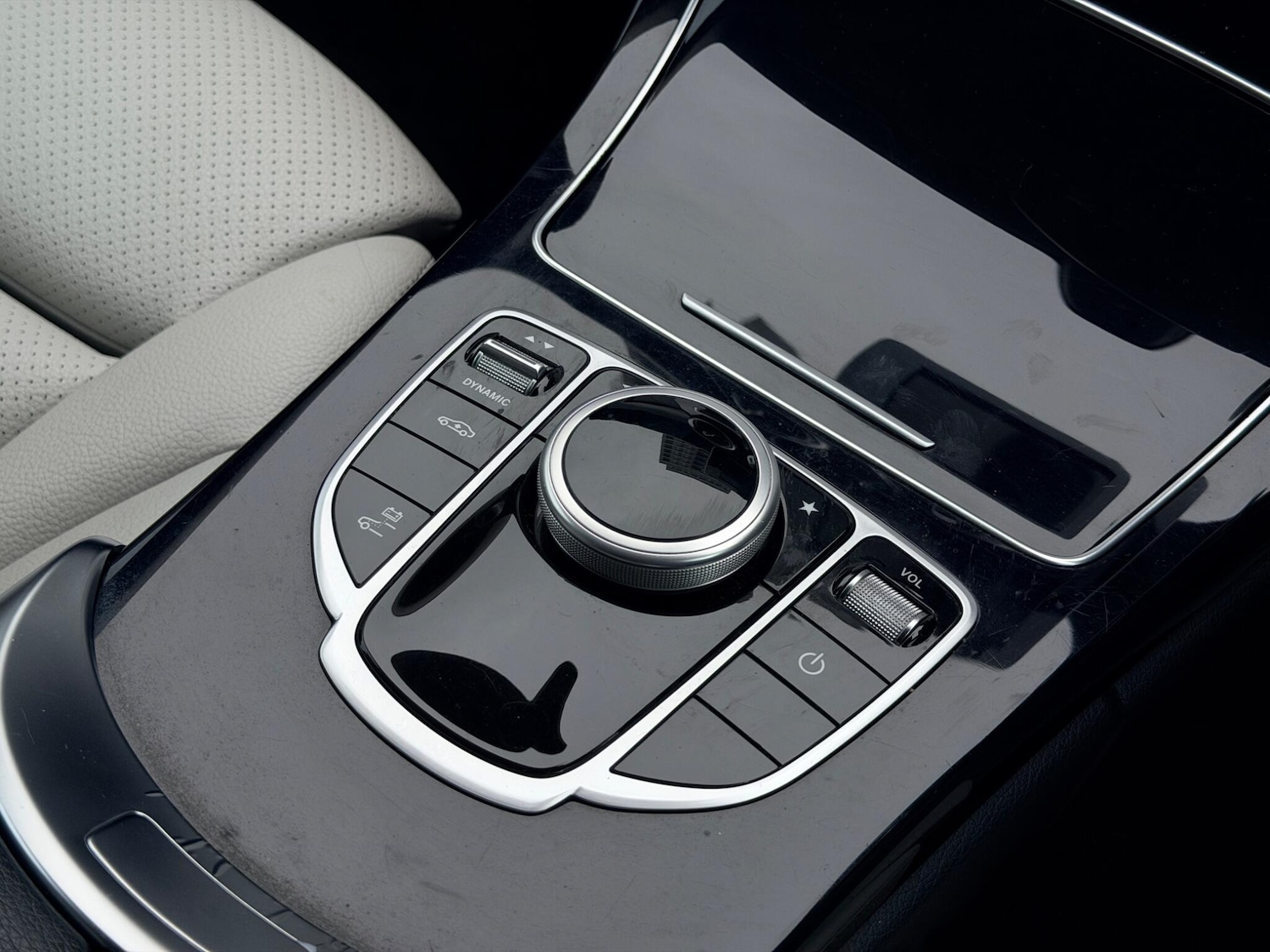 Used Mercedes-Benz C Class 2018 for sale - 78201624: Photo 16