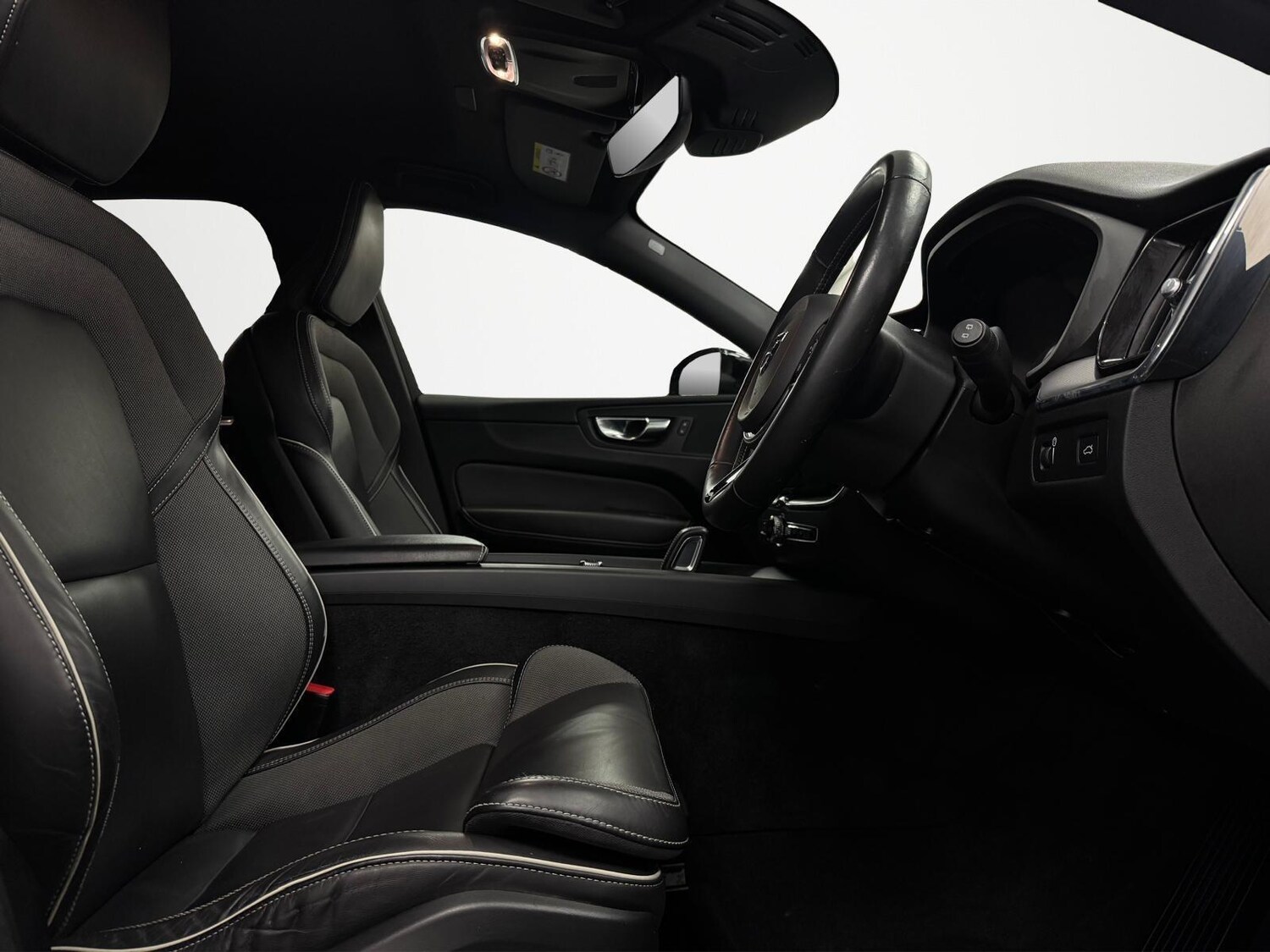 Used Volvo XC60 2021 for sale - 77762447: Photo 16