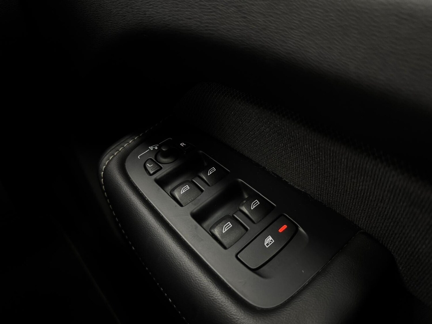 Used Volvo XC60 2021 for sale - 77762447: Photo 25