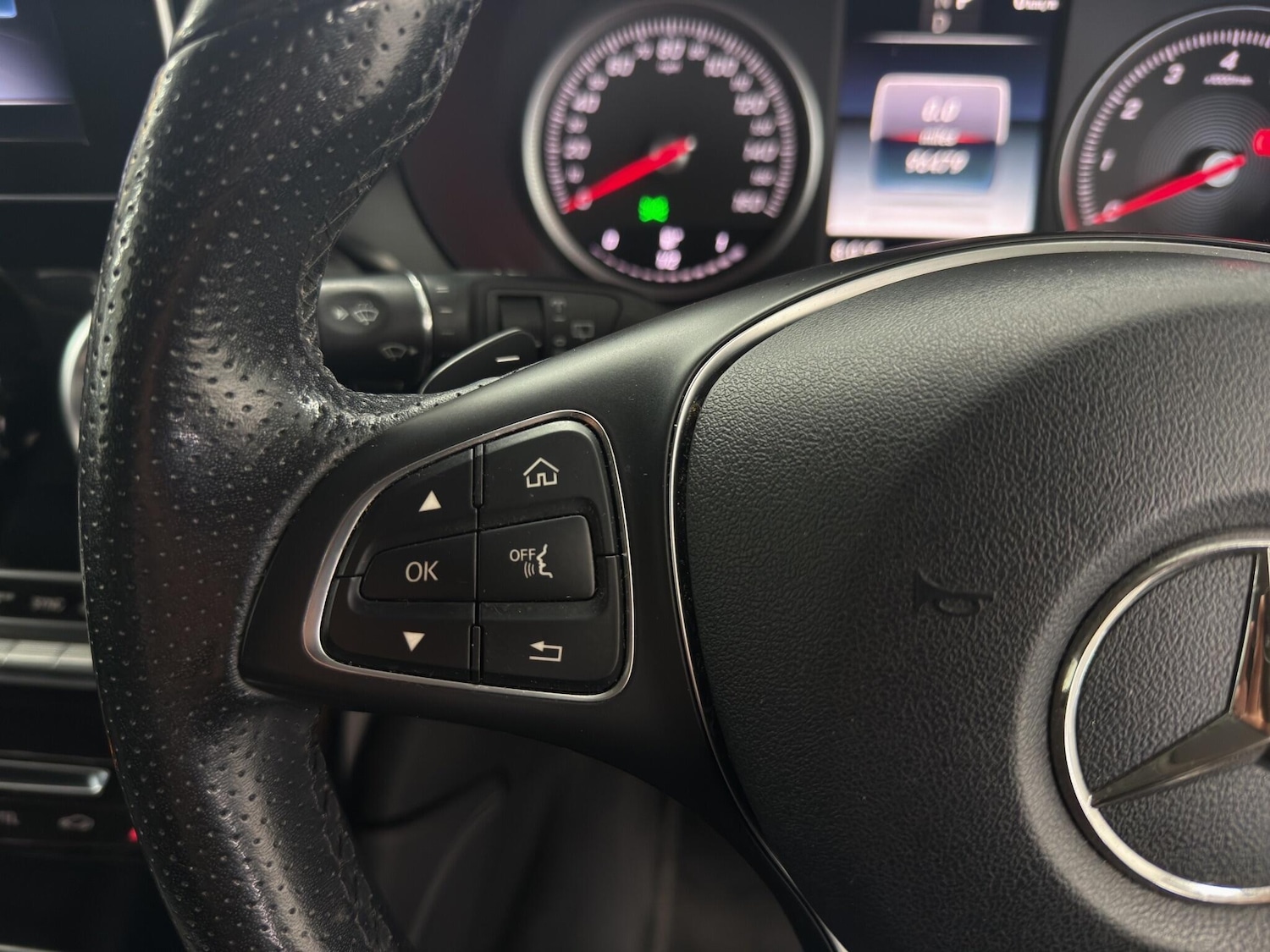 Used Mercedes-Benz GLC for sale - 77762458: Photo 14