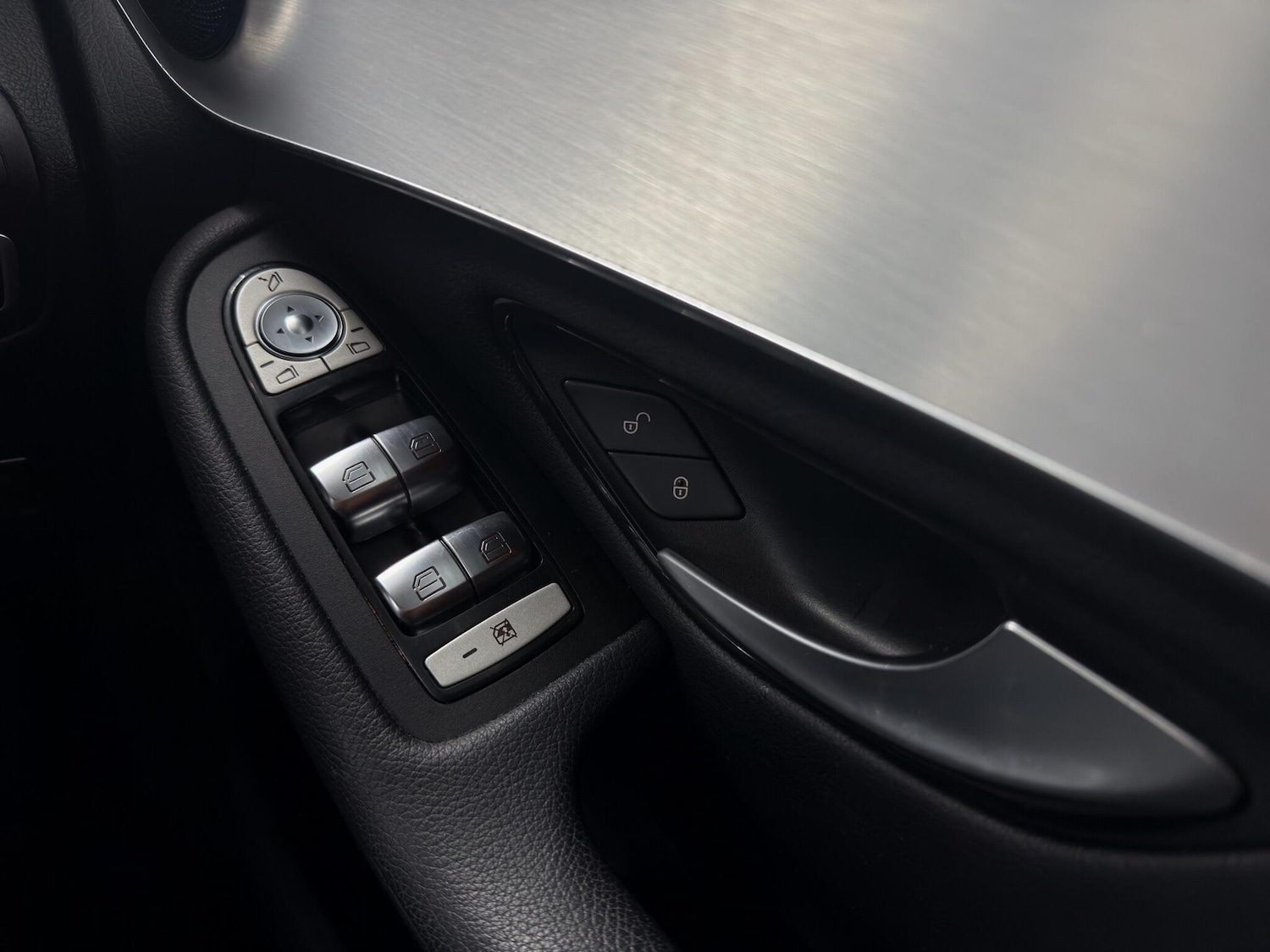 Used Mercedes-Benz GLC for sale - 77762458: Photo 19