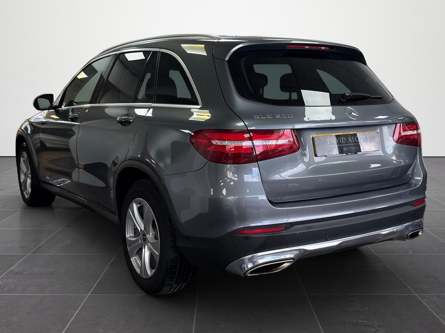 Used Mercedes-Benz GLC for sale - 77762458: Photo 3