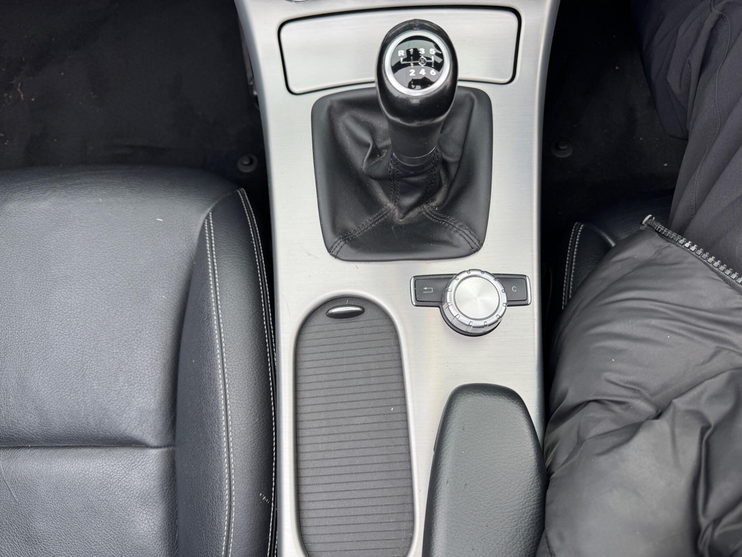 Used Mercedes-Benz SLK 2011 for sale - 77890538: Photo 23