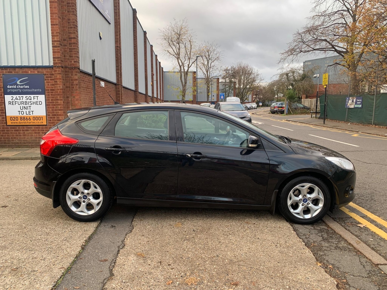 Used Ford Focus 2011 for sale - 78009368: Photo 9