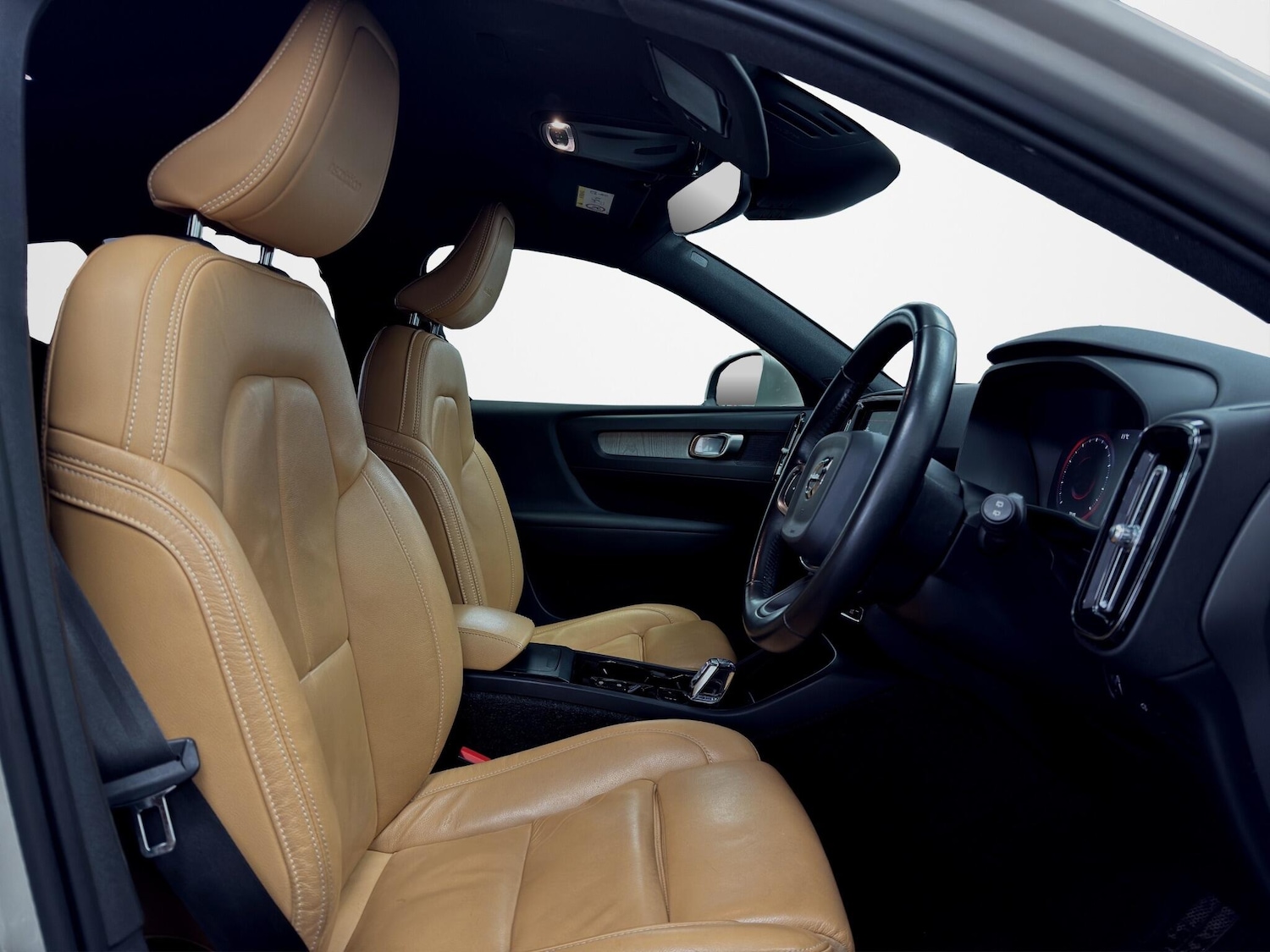 Used Volvo XC40 2019 for sale - 77762445: Photo 11