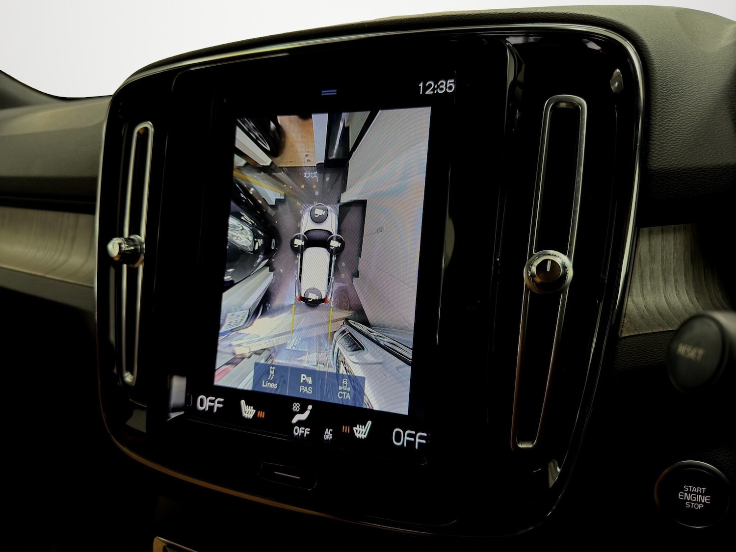 Used Volvo XC40 2019 for sale - 77762445: Photo 19