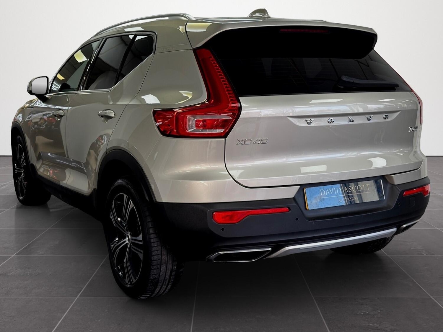 Used Volvo XC40 2019 for sale - 77762445: Photo 3
