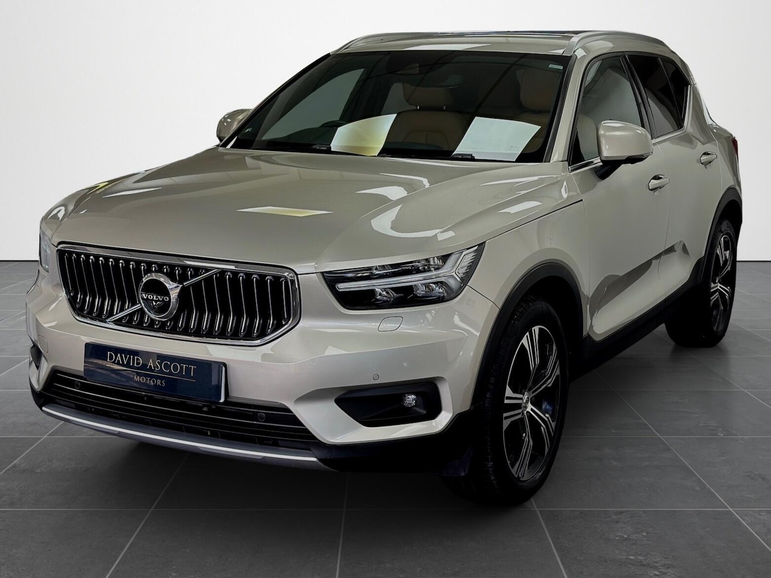 Used Volvo XC40 2019 for sale - 77762445: Photo 4