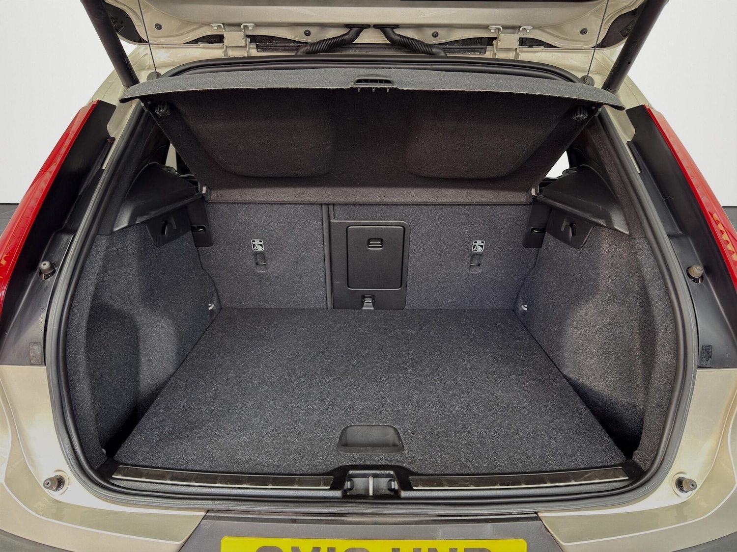 Used Volvo XC40 2019 for sale - 77762445: Photo 8