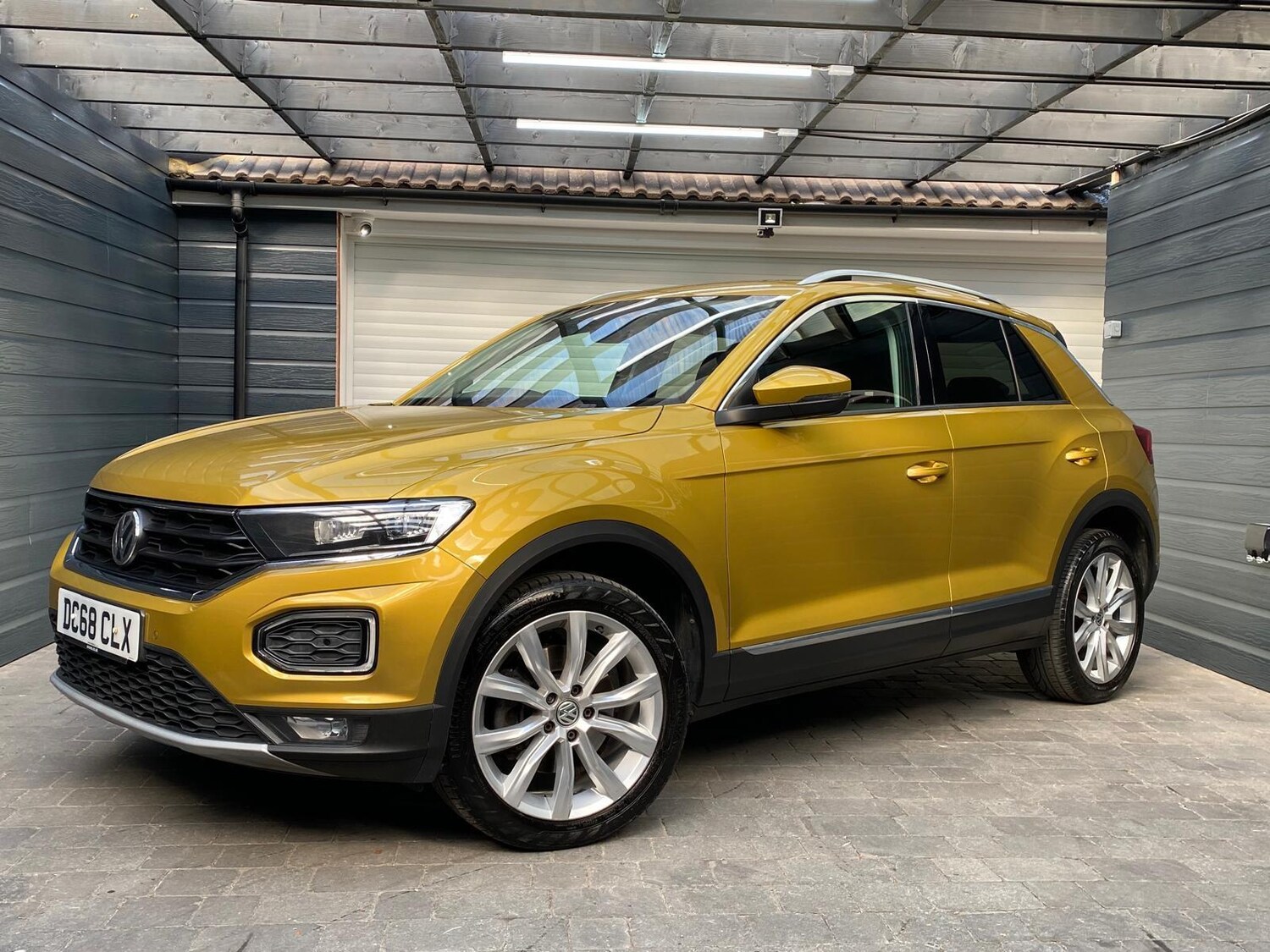 Used Volkswagen T-Roc 2019 for sale - 78002107: Photo 19