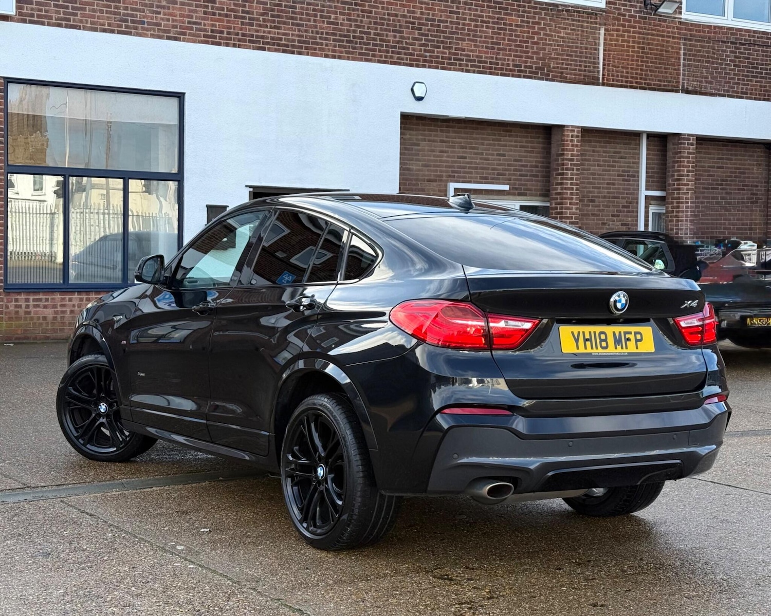 Used BMW X4 2018 for sale - 78002023: Photo 2