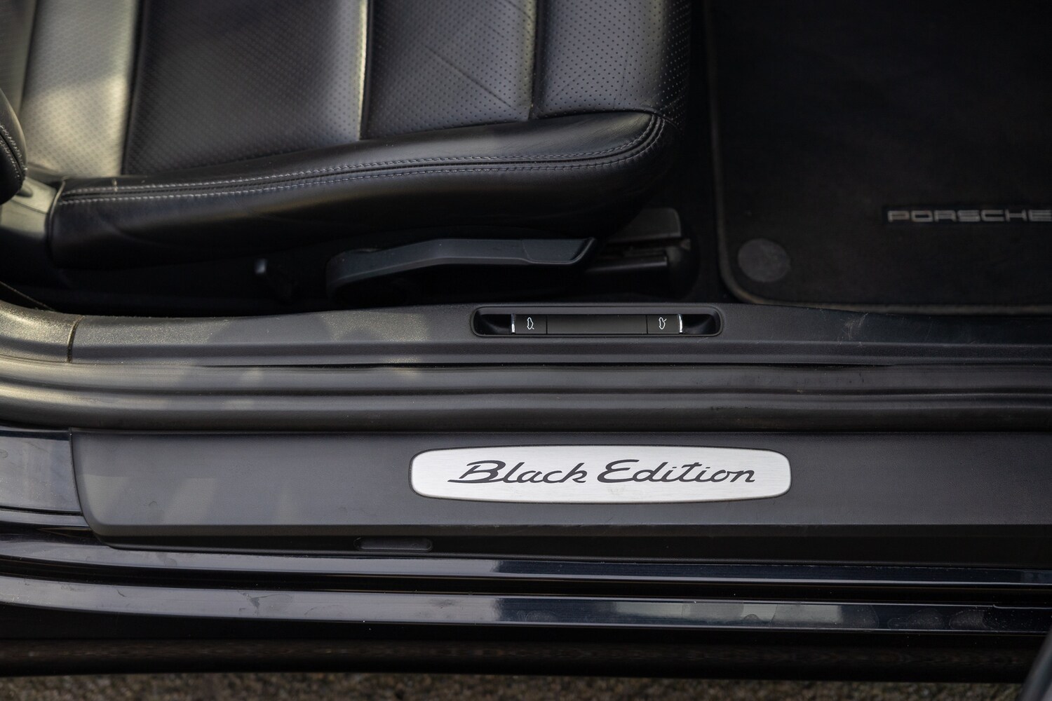 Used Porsche Boxster 2016 for sale - 77927677: Photo 18