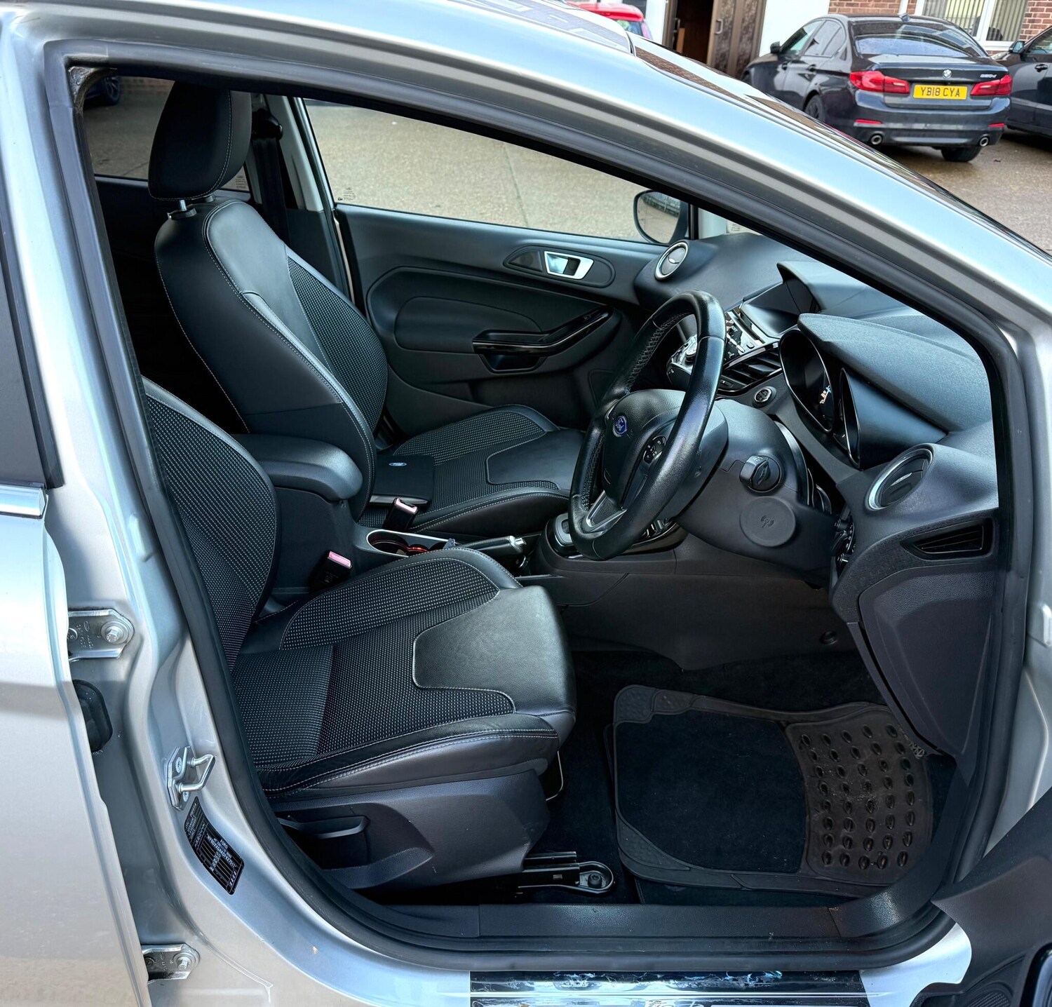 Used Ford Fiesta 2015 for sale - 78001962: Photo 24