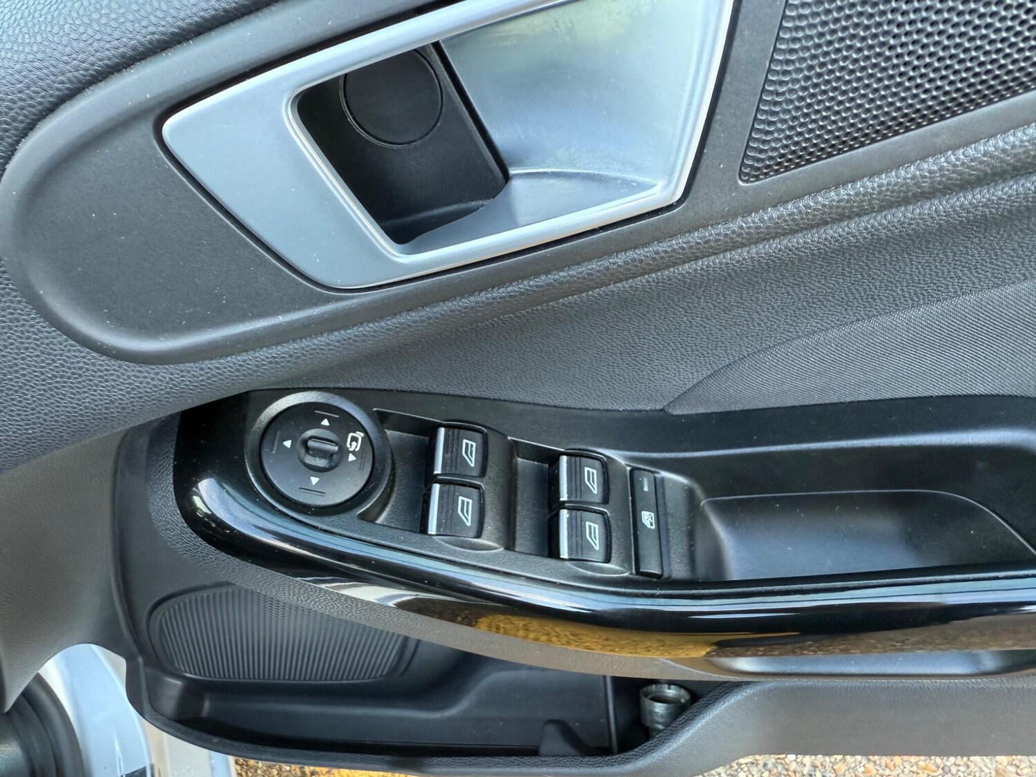 Used Ford Fiesta 2015 for sale - 78001962: Photo 8