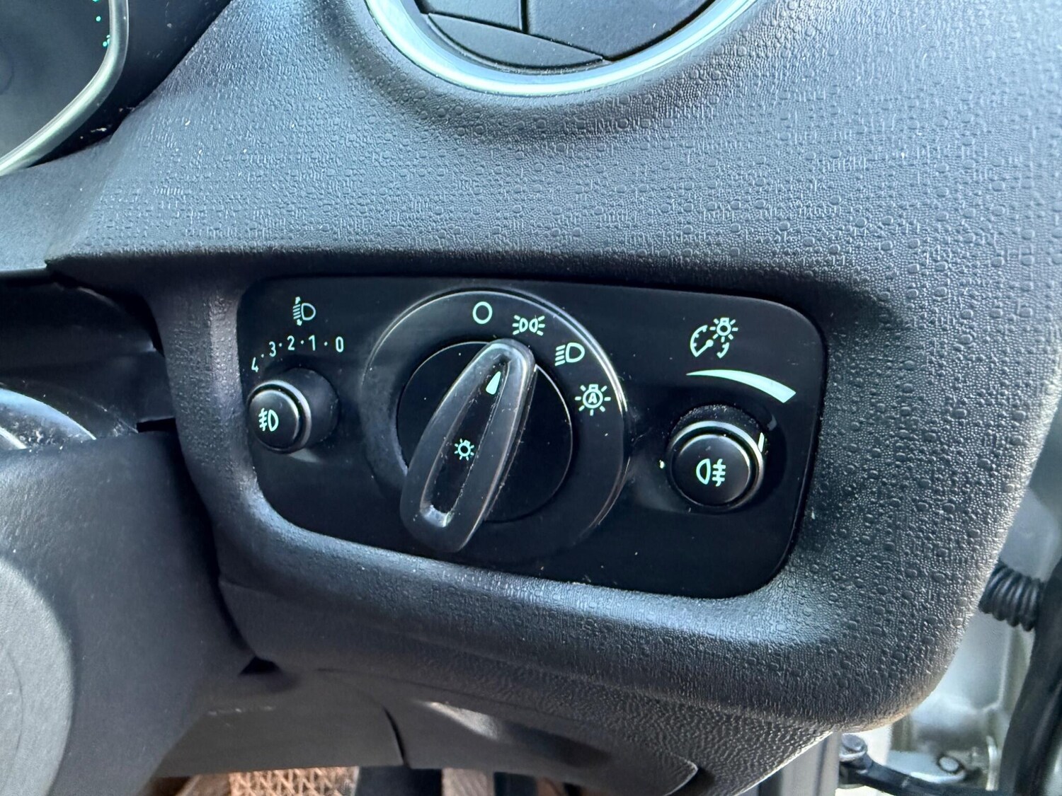 Used Ford Fiesta 2015 for sale - 78001962: Photo 9