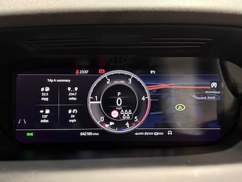 Used Land Rover Discovery Sport 2019 for sale - 78320983: Photo