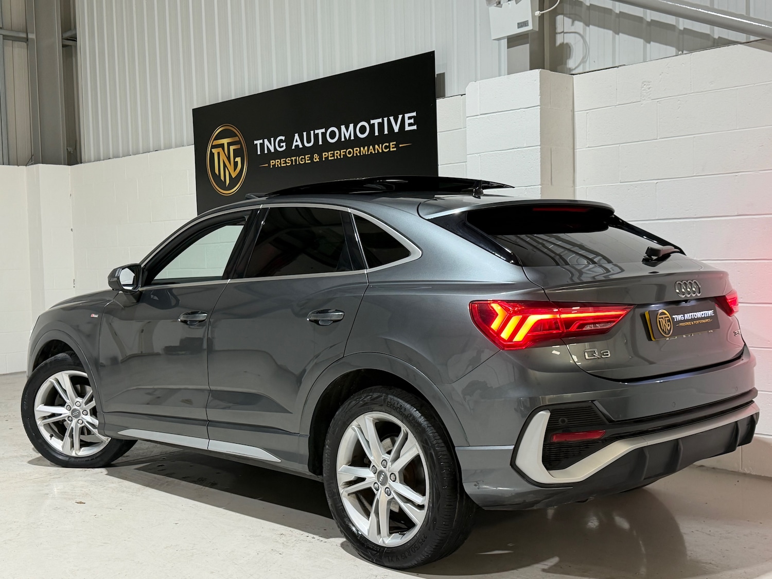 Used Audi Q3 2020 for sale - 78026273: Photo 10