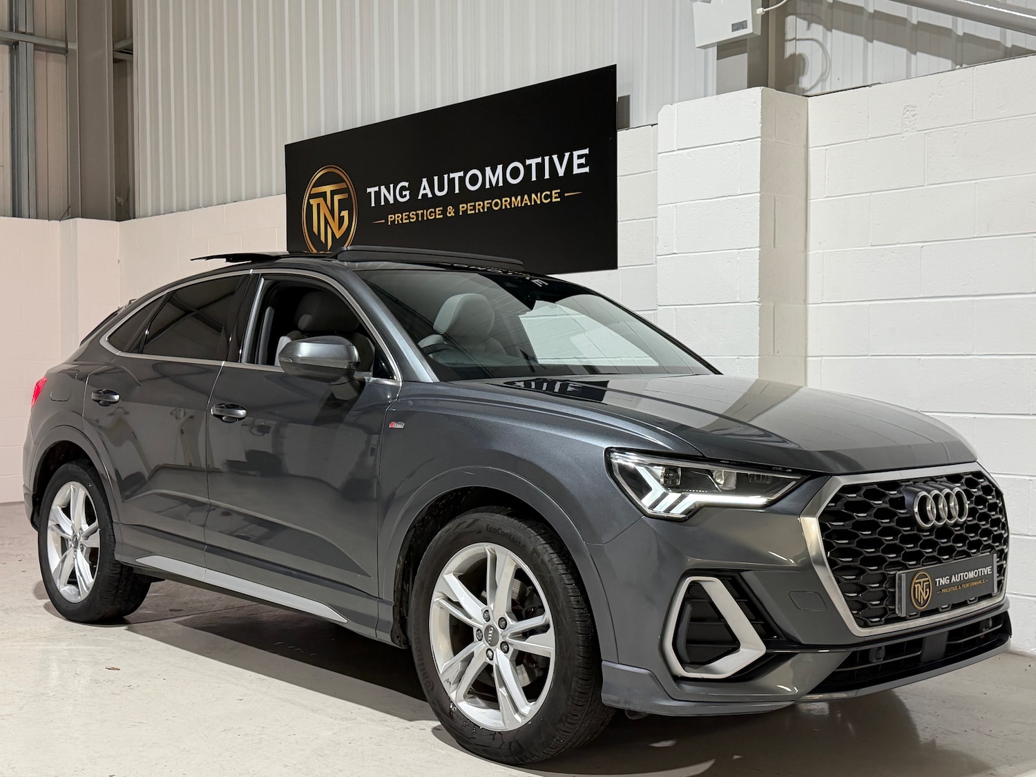 Used Audi Q3 2020 for sale - 78026273: Photo 3