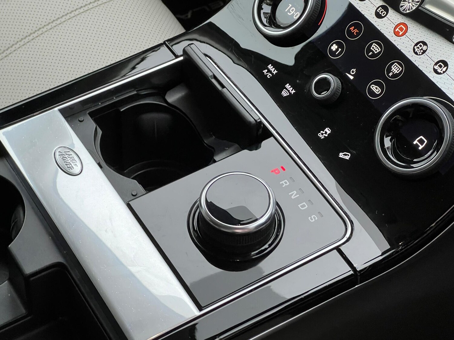 Used Land Rover Range Rover Velar 2018 for sale - 78029207: Photo 22