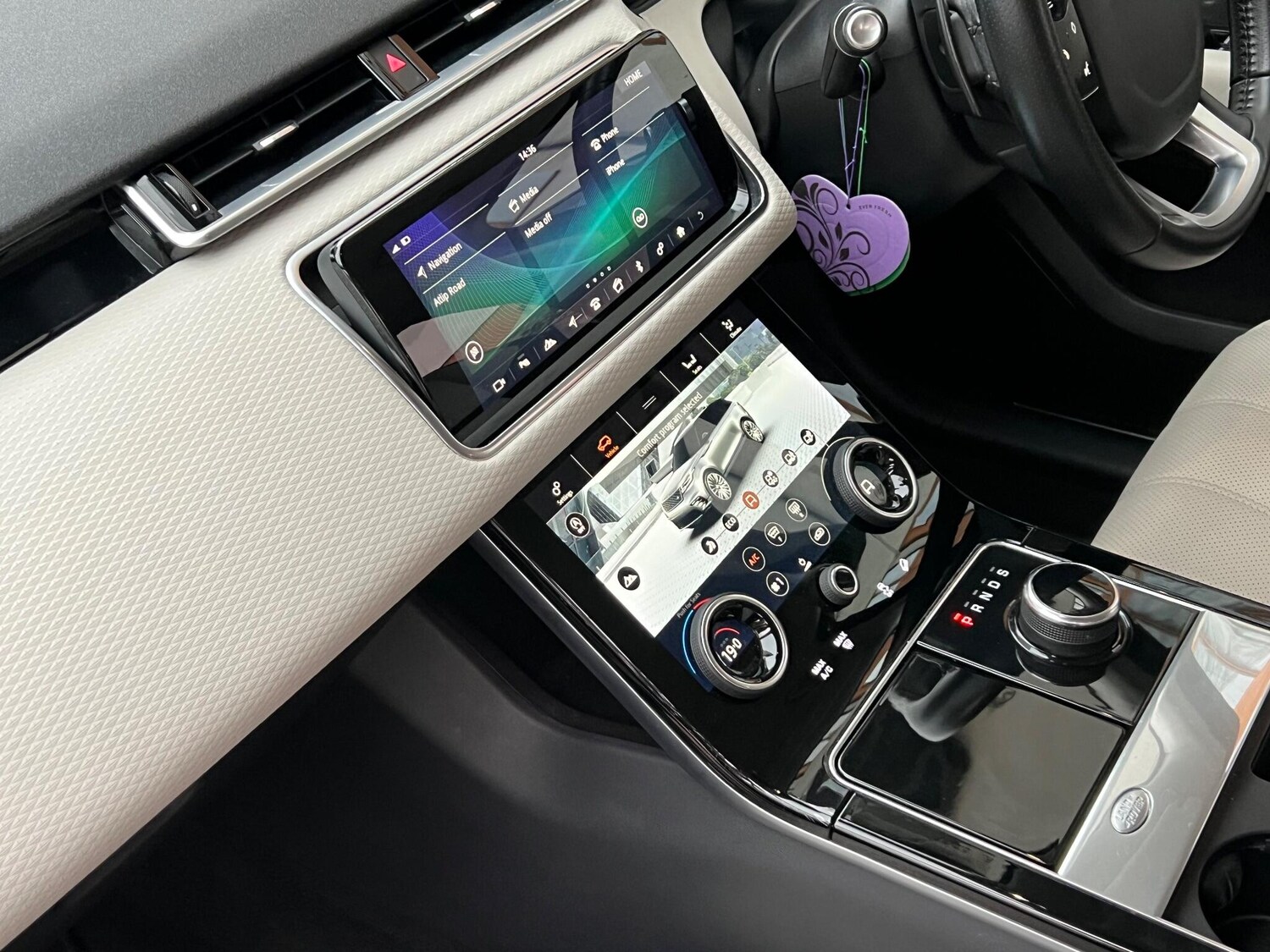 Used Land Rover Range Rover Velar 2018 for sale - 78029207: Photo 6