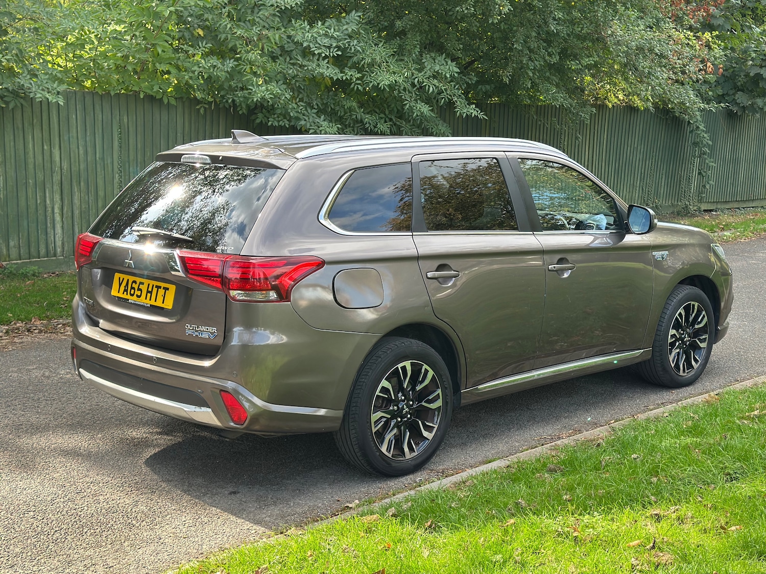 Used Mitsubishi Outlander 2015 for sale - 77942411: Photo 3