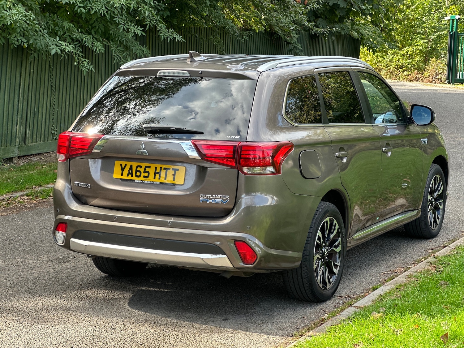 Used Mitsubishi Outlander 2015 for sale - 77942411: Photo 4