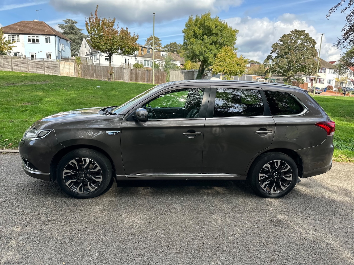 Used Mitsubishi Outlander 2015 for sale - 77942411: Photo 8